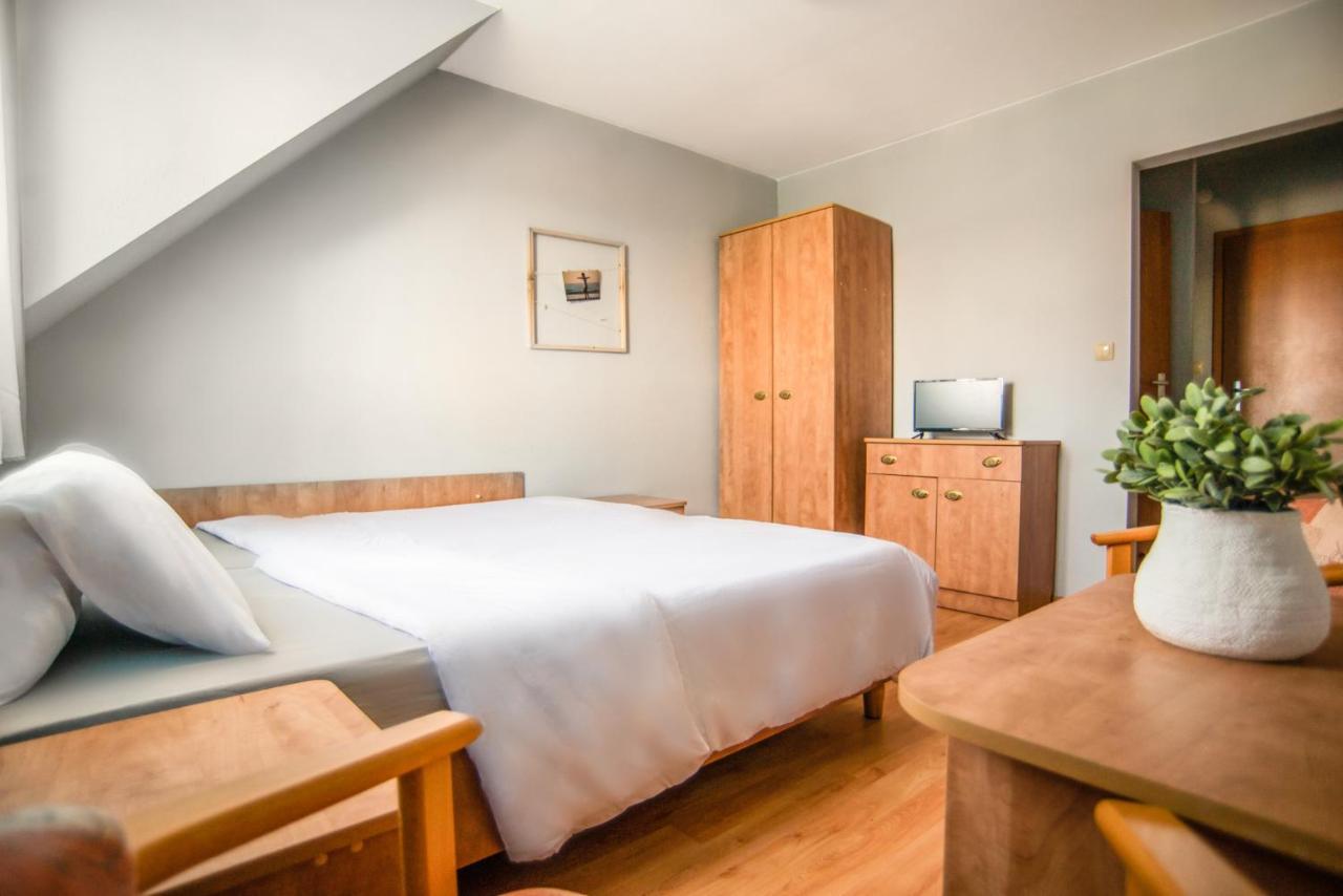 Promyk Hotel Ревал Екстериор снимка