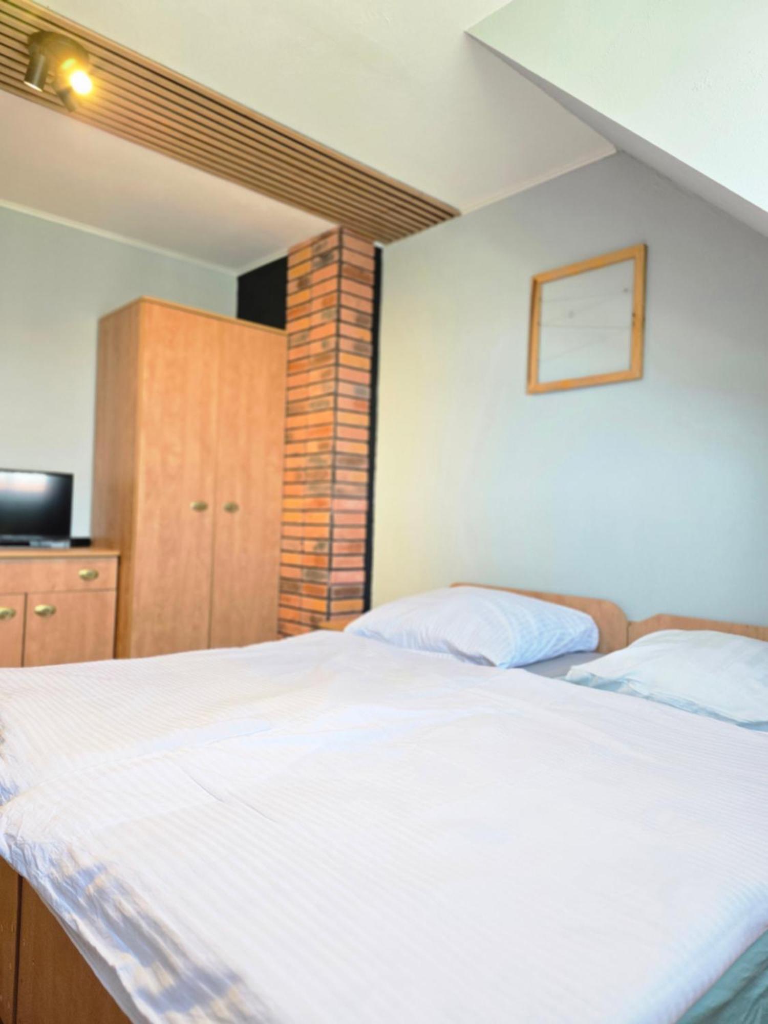 Promyk Hotel Ревал Екстериор снимка